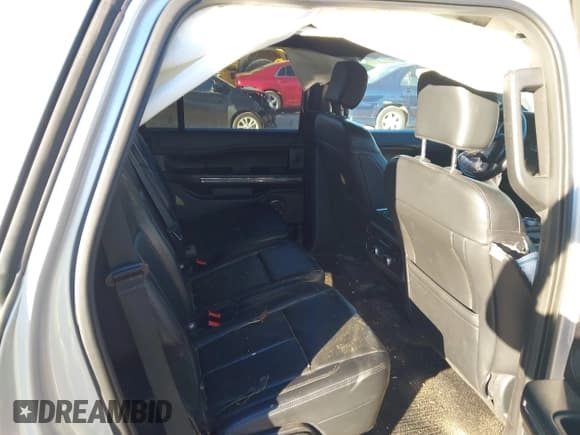 ✅ 2019 Ford Expedition XLT • VIN: 1FMJU1JT5KEA29955 • Лот: 43602703. Опубликован ранее на IAAI с пробегом 152 610 миль. Бесплатный доступ к архиву аукционных продаж из США и подробный отчёт об истории автомобиля на DreamBid. Изображение 8.