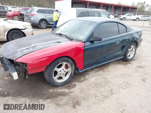 ✅ 1996 Ford Mustang Cobra • VIN: 1FALP47V7TF142354 • Lot: 42077590. Wystawiony na IAAI z przebiegiem 72 578 mil. Bezpłatny archiwum sprzedaży aukcyjnych z USA i szczegółowy raport historii pojazdu na DreamBid. Zdjęcie 2.