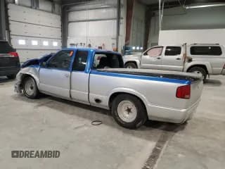 ✅ 1998 Chevrolet S-10 LS • VIN: 1GCCS1947W8192787 • Лот: 85696744. Опубликован ранее на Copart с пробегом Не указан. Бесплатный доступ к архиву аукционных продаж из США и подробный отчёт об истории автомобиля на DreamBid. Изображение 2.