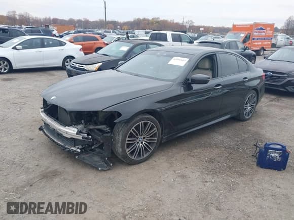 ✅ 2018 BMW 5 Series 530i xDrive • VIN: WBAJA7C54JWC75287 • Lot: 43592847. Listed on IAAI with 71,304 mi. Free auction sales archive from the USA and detailed vehicle history report at DreamBid. Image 2.