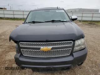 ✅ 2010 Chevrolet Suburban LTZ • VIN: 1GNUKKE36AR223741 • Lot: 60898234. Wystawiony na Copart z przebiegiem 204 276 mil. Bezpłatny archiwum sprzedaży aukcyjnych z USA i szczegółowy raport historii pojazdu na DreamBid. Zdjęcie 5.