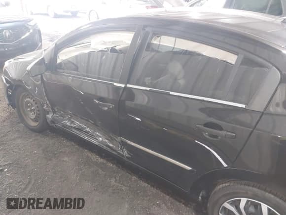 ✅ 2010 Nissan Sentra SR • VIN: 3N1AB6AP6AL703283 • Lot: 42985827. Wystawiony na IAAI z przebiegiem 113 484 mil. Bezpłatny archiwum sprzedaży aukcyjnych z USA i szczegółowy raport historii pojazdu na DreamBid. Zdjęcie 6.