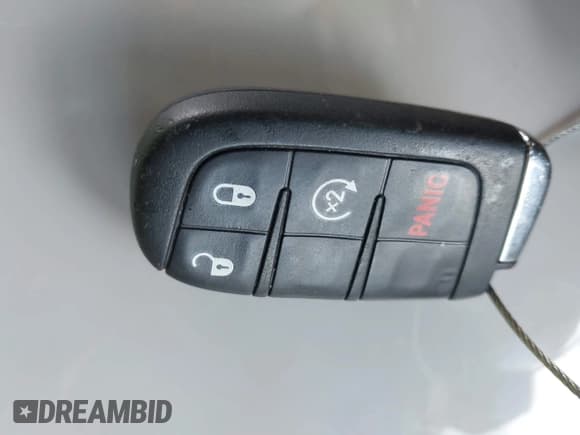 ✅ 2022 Jeep Renegade Trailhawk • VIN: ZACNJDC14NPN66725 • Lot: 43785287. Wystawiony na IAAI z przebiegiem 67 289 mil. Bezpłatny archiwum sprzedaży aukcyjnych z USA i szczegółowy raport historii pojazdu na DreamBid. Zdjęcie 11.