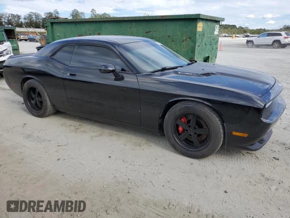✅ 2010 Dodge Challenger SRT-8 • VIN: 2B3CJ7DW9AH161950 • Lot: 73996914. Wystawiony na Copart z przebiegiem 140 088 mil. Bezpłatny archiwum sprzedaży aukcyjnych z USA i szczegółowy raport historii pojazdu na DreamBid. Zdjęcie 4.