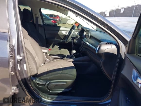 ✅ 2023 Kia Forte LXS • VIN: 3KPF24AD6PE652054 • Lot: 43551984. Listed on IAAI with 22,074 mi. Free auction sales archive from the USA and detailed vehicle history report at DreamBid. Image 5.