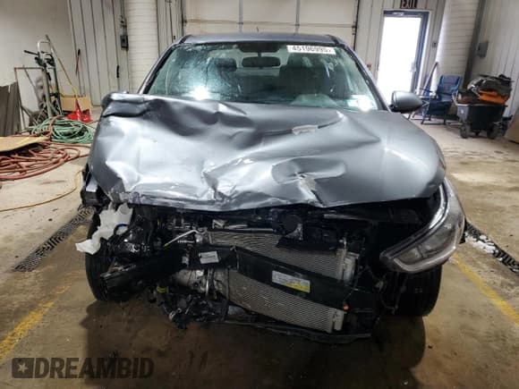 ✅ 2020 Hyundai Accent SE • VIN: 3KPC24A65LE114072 • Лот: 45196995. Опубликован ранее на Copart с пробегом 99 477 миль. Бесплатный доступ к архиву аукционных продаж из США и подробный отчёт об истории автомобиля на DreamBid. Изображение 5.