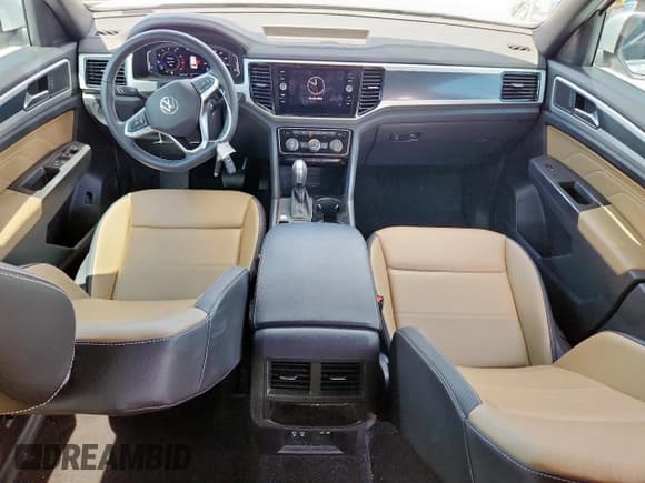 ✅ 2023 Volkswagen Atlas SE • VIN: 1V2WC2CA1PC209661 • Lot: 61499295. Wystawiony na Copart z przebiegiem 36 298 mil. Bezpłatny archiwum sprzedaży aukcyjnych z USA i szczegółowy raport historii pojazdu na DreamBid. Zdjęcie 8.