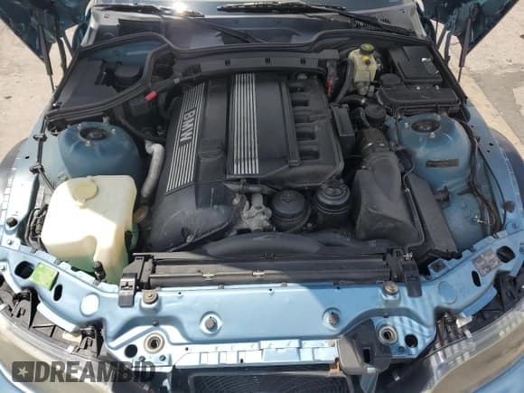 ✅ 2002 BMW Z3 2.5 • VIN: 4USCN33482LM05114 • Лот: 62191605. Опубликован ранее на Copart с пробегом 116 165 миль. Бесплатный доступ к архиву аукционных продаж из США и подробный отчёт об истории автомобиля на DreamBid. Изображение 11.