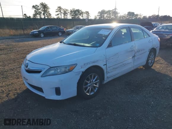 ✅ 2010 Toyota Camry • VIN: 4T1BB3EKXAU115421 • Lot: 43765989. Listed on IAAI with 101,242 mi. Free auction sales archive from the USA and detailed vehicle history report at DreamBid. Image 17.