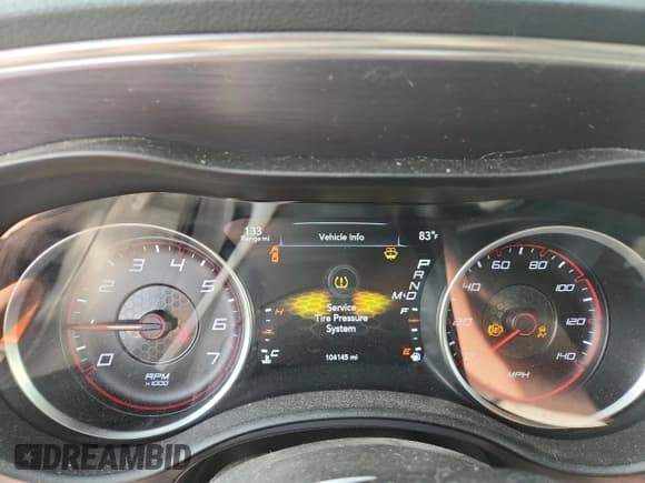 ✅ 2015 Dodge Charger SE • VIN: 2C3CDXBG3FH725699 • Lot: 84749505. Wystawiony na Copart z przebiegiem 104 145 mil. Bezpłatny archiwum sprzedaży aukcyjnych z USA i szczegółowy raport historii pojazdu na DreamBid. Zdjęcie 9.