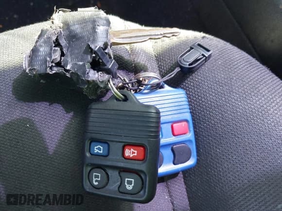 ✅ 2009 Ford Mustang GT • VIN: 1ZVHT82H495146300 • Лот: 42603951. Опубликован ранее на IAAI с пробегом 185 265 миль. Бесплатный доступ к архиву аукционных продаж из США и подробный отчёт об истории автомобиля на DreamBid. Изображение 11.