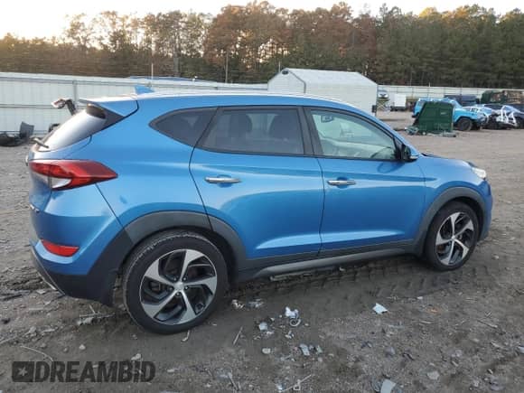 2016 Hyundai Tucson Limited with VIN KM8J33A20GU251113, listed as a Copart auction lot 90735895 with 136,096 mi miles and Clean title. Bid and sale history available at DreamBid. Image 3.
