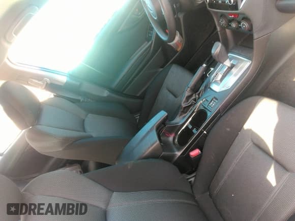 ✅ 2020 Subaru Impreza Premium • VIN: 4S3GTAV61L3732875 • Lot: 42144522. Listed on IAAI with Not provided. Free auction sales archive from the USA and detailed vehicle history report at DreamBid. Image 5.