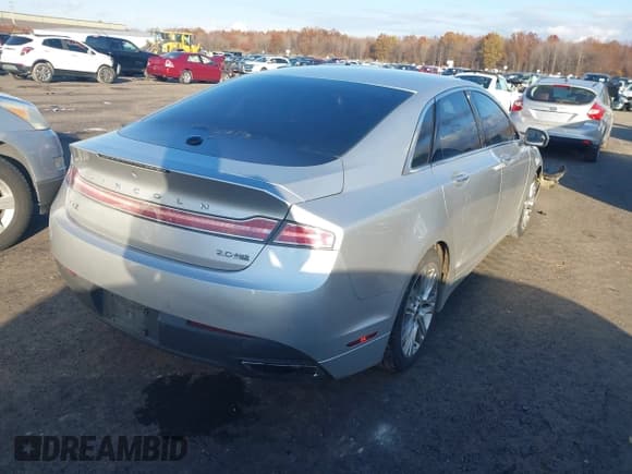 ✅ 2014 Lincoln MKZ • VIN: 3LN6L2J92ER808539 • Лот: 43686423. Опубликован ранее на IAAI с пробегом 175 421 миль. Бесплатный доступ к архиву аукционных продаж из США и подробный отчёт об истории автомобиля на DreamBid. Изображение 4.