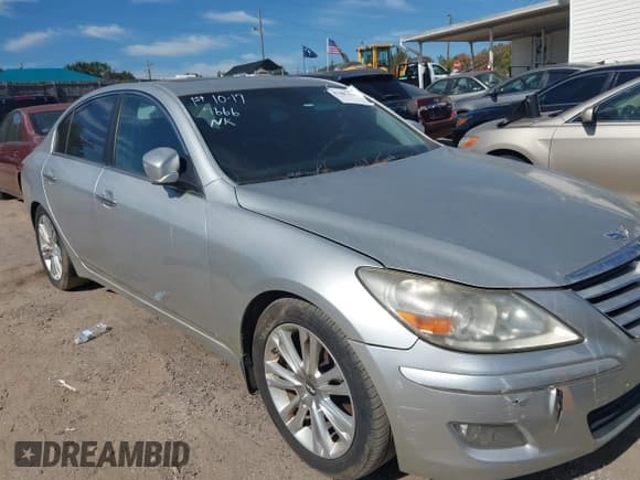 ✅ 2009 Hyundai Genesis • VIN: KMHGC46F59U047308 • Лот: 43487666. Опубликован ранее на IAAI с пробегом Не указан. Бесплатный доступ к архиву аукционных продаж из США и подробный отчёт об истории автомобиля на DreamBid. Изображение 1.