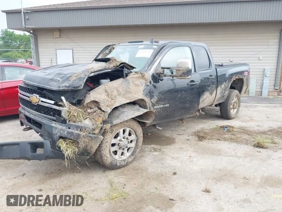 ✅ 2011 Chevrolet Silverado 2500HD LTZ • VIN: 1GC1KYC87BF131585 • Lot: 42502778. Listed on IAAI with 234,150 mi. Free auction sales archive from the USA and detailed vehicle history report at DreamBid. Image 17.