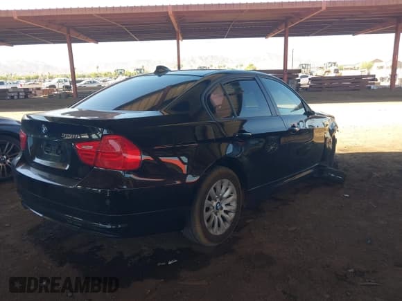 ✅ 2009 BMW 3 Series 328i • VIN: WBAPH57559NL77622 • Lot: 42816841. Listed on IAAI with 99,544 mi. Free auction sales archive from the USA and detailed vehicle history report at DreamBid. Image 4.