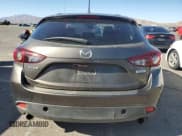 ✅ 2014 Mazda 3 i Touring • VIN: JM1BM1L72E1181485 • Lot: 86992185. Wystawiony na Copart z przebiegiem 114 501 mil. Bezpłatny archiwum sprzedaży aukcyjnych z USA i szczegółowy raport historii pojazdu na DreamBid. Zdjęcie 6.