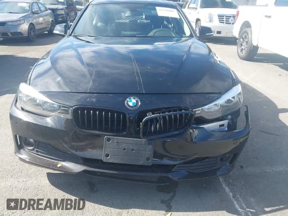 ✅ 2015 BMW 3 Series 320i • VIN: WBA3B1G52FNT06334 • Лот: 43598807. Опубликован ранее на IAAI с пробегом 65 920 миль. Бесплатный доступ к архиву аукционных продаж из США и подробный отчёт об истории автомобиля на DreamBid. Изображение 18.