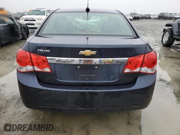 ✅ 2016 Chevrolet Cruze LS • VIN: 1G1PB5SG8G7200506 • Lot: 85978084. Listed on Copart with 73,400 mi. Free auction sales archive from the USA and detailed vehicle history report at DreamBid. Image 6.