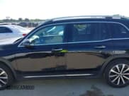 ✅ 2021 Mercedes-Benz GLB 250 • VIN: W1N4M4HB1MW105340 • Лот: 42799515. Опубликован ранее на IAAI с пробегом 61 044 миль. Бесплатный доступ к архиву аукционных продаж из США и подробный отчёт об истории автомобиля на DreamBid. Изображение 14.