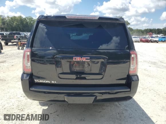 ✅ 2018 GMC Yukon XL SLT • VIN: 1GKS1GKC9JR347754 • Lot: 69660925. Listed on Copart with 134,781 mi. Free auction sales archive from the USA and detailed vehicle history report at DreamBid. Image 6.