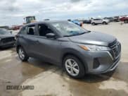 ✅ 2024 Nissan Kicks S • VIN: 3N1CP5BV0RL557850 • Лот: 67386415. Опубликован ранее на Copart с пробегом Не указан. Бесплатный доступ к архиву аукционных продаж из США и подробный отчёт об истории автомобиля на DreamBid. Изображение 4.