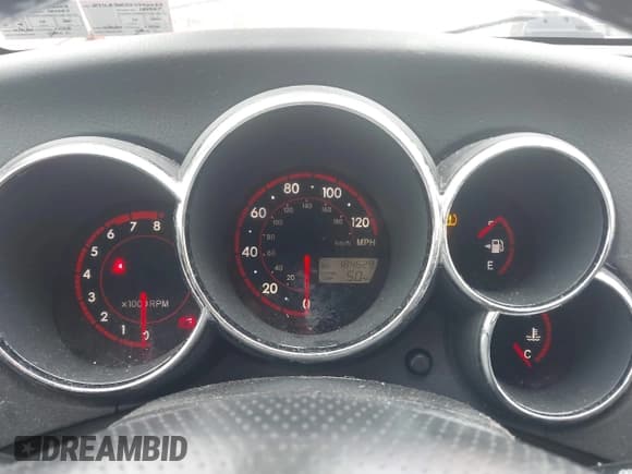 ✅ 2005 Toyota Matrix XR • VIN: 2T1LR30E55C492263 • Lot: 43793977. Listed on IAAI with 184,629 mi. Free auction sales archive from the USA and detailed vehicle history report at DreamBid. Image 7.