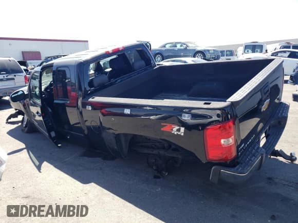✅ 2007 Chevrolet Silverado 1500 2LT • VIN: 2GCEK190971728780 • Lot: 70059844. Listed on Copart with 246,187 mi. Free auction sales archive from the USA and detailed vehicle history report at DreamBid. Image 2.