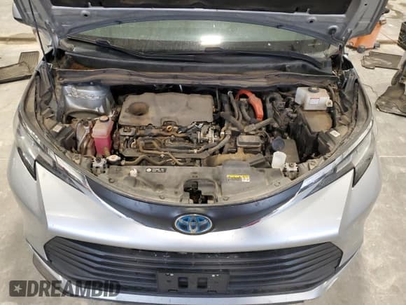 ✅ 2021 Toyota Sienna LE • VIN: 5TDKSKFC8MS036554 • Lot: 93127805. Listed on Copart with 274,181 mi. Free auction sales archive from the USA and detailed vehicle history report at DreamBid. Image 12.