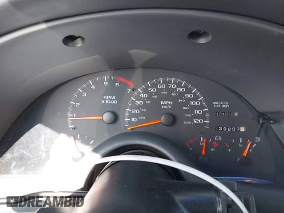 1997 Chevrolet Camaro z VIN 2G1FP22K4V2101038, wystawiony jako IAAI lot #41900016 z przebiegiem 139 207 mil mil oraz . Historia ofert i sprzedaży dostępna na DreamBid. Obrazek 7.