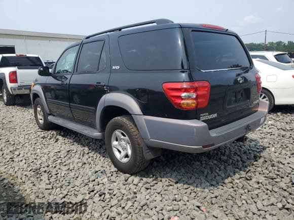 ✅ 2001 Toyota Sequoia SR5 • VIN: 5TDBT44A61S022853 • Лот: 67713185. Опубликован ранее на Copart с пробегом 197 717 миль. Бесплатный доступ к архиву аукционных продаж из США и подробный отчёт об истории автомобиля на DreamBid. Изображение 2.