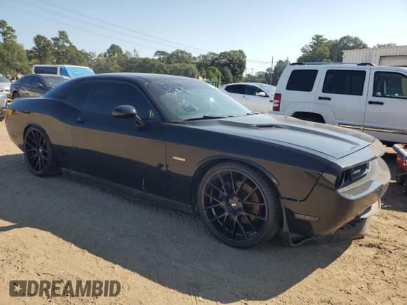 ✅ 2014 Dodge Challenger SXT • VIN: 2C3CDYAG3EH224818 • Lot: 72212324. Wystawiony na Copart z przebiegiem 199 138 mil. Bezpłatny archiwum sprzedaży aukcyjnych z USA i szczegółowy raport historii pojazdu na DreamBid. Zdjęcie 4.