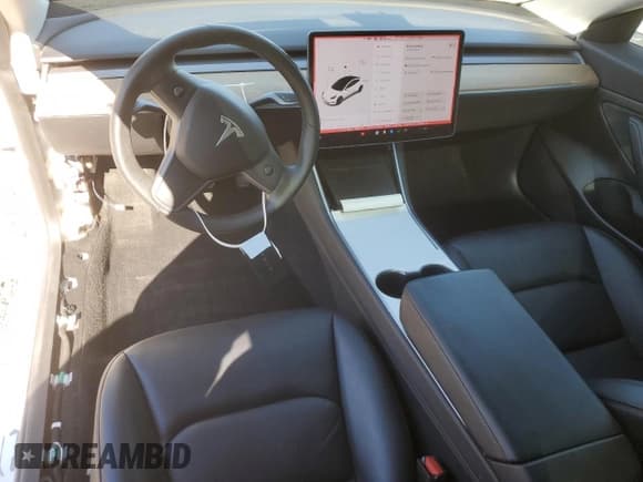 ✅ 2020 Tesla Model 3 Standard Range Plus • VIN: 5YJ3E1EA7LF504850 • Лот: 84269325. Опубликован ранее на Copart с пробегом 60 672 миль. Бесплатный доступ к архиву аукционных продаж из США и подробный отчёт об истории автомобиля на DreamBid. Изображение 8.