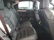 ✅ 2013 Porsche Cayenne GTS • VIN: WP1AD2A23DLA74424 • Lot: 68009385. Wystawiony na Copart z przebiegiem Nie podano. Bezpłatny archiwum sprzedaży aukcyjnych z USA i szczegółowy raport historii pojazdu na DreamBid. Zdjęcie 11.