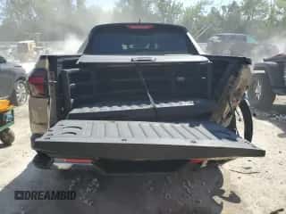 2024 Hyundai Santa Cruz Limited z VIN 5NTJEDAF0RH089098, wystawiony jako Copart lot #68128244 z przebiegiem 3 414 mil mil oraz Nie do naprawy • Non repairable. Historia ofert i sprzedaży dostępna na DreamBid. Obrazek 6.