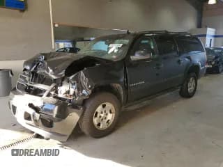 ✅ 2013 Chevrolet Suburban LS • VIN: 1GNSKHE76DR107148 • Lot: 79998334. Wystawiony na Copart z przebiegiem 238 411 mil. Bezpłatny archiwum sprzedaży aukcyjnych z USA i szczegółowy raport historii pojazdu na DreamBid. Zdjęcie 1.