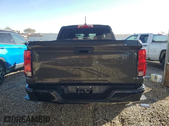 ✅ 2023 Chevrolet Colorado 2WD Work Truck • VIN: 1GCGSBEC4P1175458 • Lot: 92719485. Wystawiony na Copart z przebiegiem 17 189 mil. Bezpłatny archiwum sprzedaży aukcyjnych z USA i szczegółowy raport historii pojazdu na DreamBid. Zdjęcie 6.