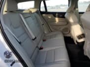 ✅ 2020 Volvo V60 Inscription • VIN: YV1102EL3L2354780 • Лот: 42060195. Опубликован ранее на Copart с пробегом 22 909 миль. Бесплатный доступ к архиву аукционных продаж из США и подробный отчёт об истории автомобиля на DreamBid. Изображение 10.