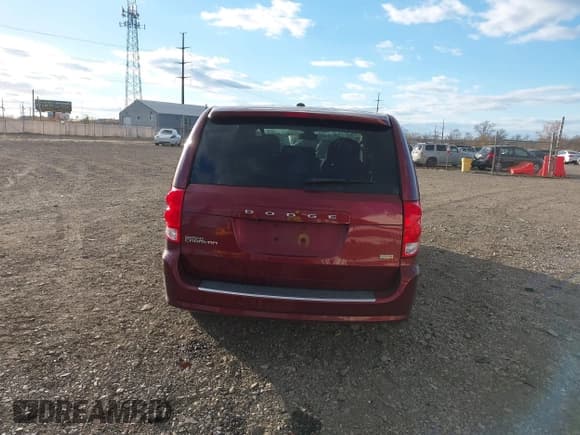 ✅ 2019 Dodge Grand Caravan SE • VIN: 2C4RDGBG7KR669602 • Lot: 43723283. Listed on IAAI with 82,967 mi. Free auction sales archive from the USA and detailed vehicle history report at DreamBid. Image 16.