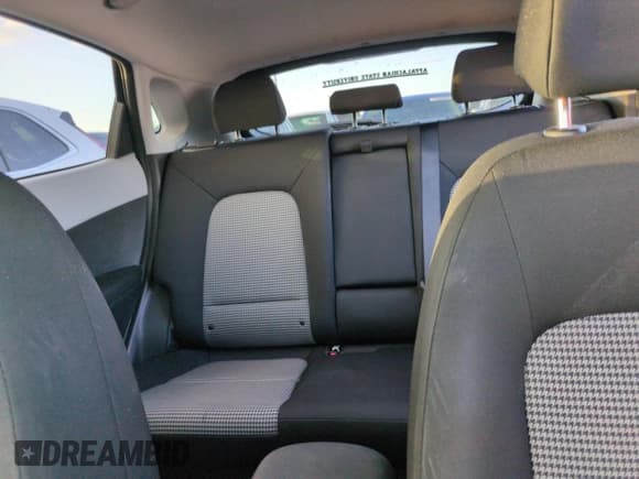 ✅ 2018 Hyundai Kona SEL • VIN: KM8K2CAAXJU152630 • Лот: 73988594. Опубликован ранее на Copart с пробегом Не указан. Бесплатный доступ к архиву аукционных продаж из США и подробный отчёт об истории автомобиля на DreamBid. Изображение 10.