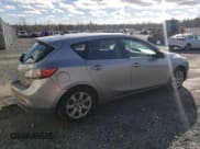 ✅ 2010 Mazda 3 GX • VIN: JM1BL1HF3A1131966 • Lot: 93251875. Wystawiony na Copart z przebiegiem 339 166 mil. Bezpłatny archiwum sprzedaży aukcyjnych z USA i szczegółowy raport historii pojazdu na DreamBid. Zdjęcie 3.