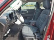 ✅ 2025 Ford Bronco Sport Heritage • VIN: 3FMCR9GN1SRE84381 • Lot: 71101815. Wystawiony na Copart z przebiegiem 1 442 mil. Bezpłatny archiwum sprzedaży aukcyjnych z USA i szczegółowy raport historii pojazdu na DreamBid. Zdjęcie 7.