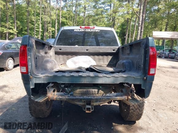 ✅ 2008 Chevrolet Silverado 1500 2LT • VIN: 3GCEK13M28G133936 • Lot: 42652666. Listed on IAAI with 204,560 mi. Free auction sales archive from the USA and detailed vehicle history report at DreamBid. Image 16.