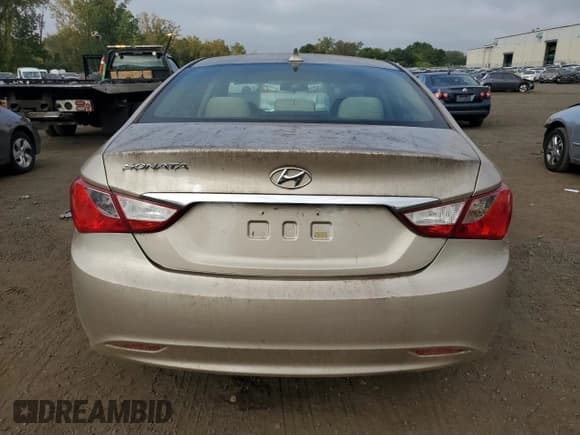 ✅ 2011 Hyundai Sonata GLS • VIN: 5NPEB4AC0BH273557 • Lot: 71782744. Wystawiony na Copart z przebiegiem Nie podano. Bezpłatny archiwum sprzedaży aukcyjnych z USA i szczegółowy raport historii pojazdu na DreamBid. Zdjęcie 6.
