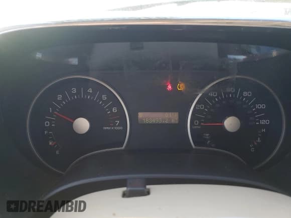 ✅ 2006 Ford Explorer XLT • VIN: 1FMEU63E86UB16502 • Lot: 81434435. Wystawiony na Copart z przebiegiem 183 493 mil. Bezpłatny archiwum sprzedaży aukcyjnych z USA i szczegółowy raport historii pojazdu na DreamBid. Zdjęcie 9.