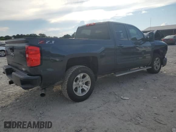✅ 2019 Chevrolet Silverado 1500 LT • VIN: 2GCVKPEC4K1203525 • Lot: 69449245. Wystawiony na Copart z przebiegiem 85 247 mil. Bezpłatny archiwum sprzedaży aukcyjnych z USA i szczegółowy raport historii pojazdu na DreamBid. Zdjęcie 3.