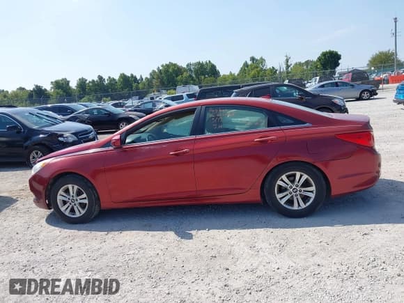 ✅ 2012 Hyundai Sonata GLS • VIN: 5NPEB4AC1CH386452 • Lot: 43167759. Listed on IAAI with 123,409 mi. Free auction sales archive from the USA and detailed vehicle history report at DreamBid. Image 14.
