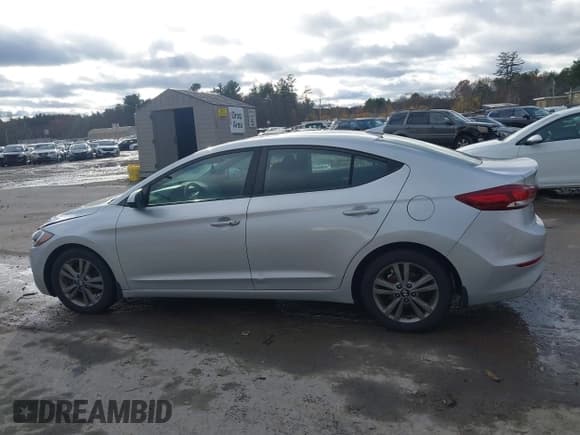 ✅ 2018 Hyundai Elantra SEL • VIN: 5NPD84LF0JH367339 • Lot: 43669981. Listed on IAAI with 213,480 mi. Free auction sales archive from the USA and detailed vehicle history report at DreamBid. Image 13.