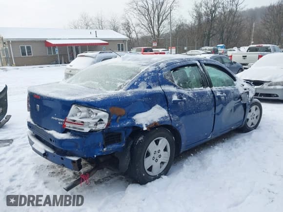 ✅ 2010 Dodge Avenger SXT • VIN: 1B3CC4FB6AN144338 • Lot: 41236730. Wystawiony na IAAI z przebiegiem 158 192 mil. Bezpłatny archiwum sprzedaży aukcyjnych z USA i szczegółowy raport historii pojazdu na DreamBid. Zdjęcie 4.